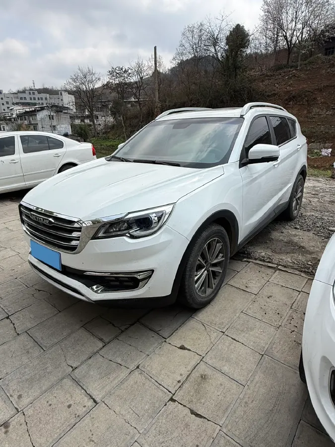 2018 Jetour X70 1.5T 147HP L4 5MT,autocango,china used car exporter,china ev exporter,chinese used car exporter,chinese used ev exporter