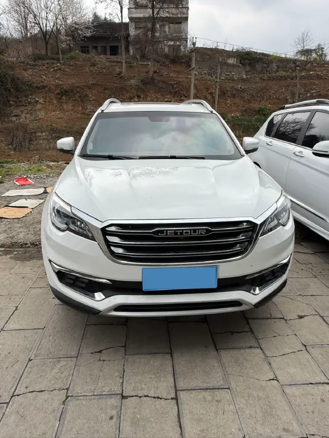 2018 Jetour X70 1.5T 147HP L4 5MT,autocango,china used car exporter,china ev exporter,chinese used car exporter,chinese used ev exporter