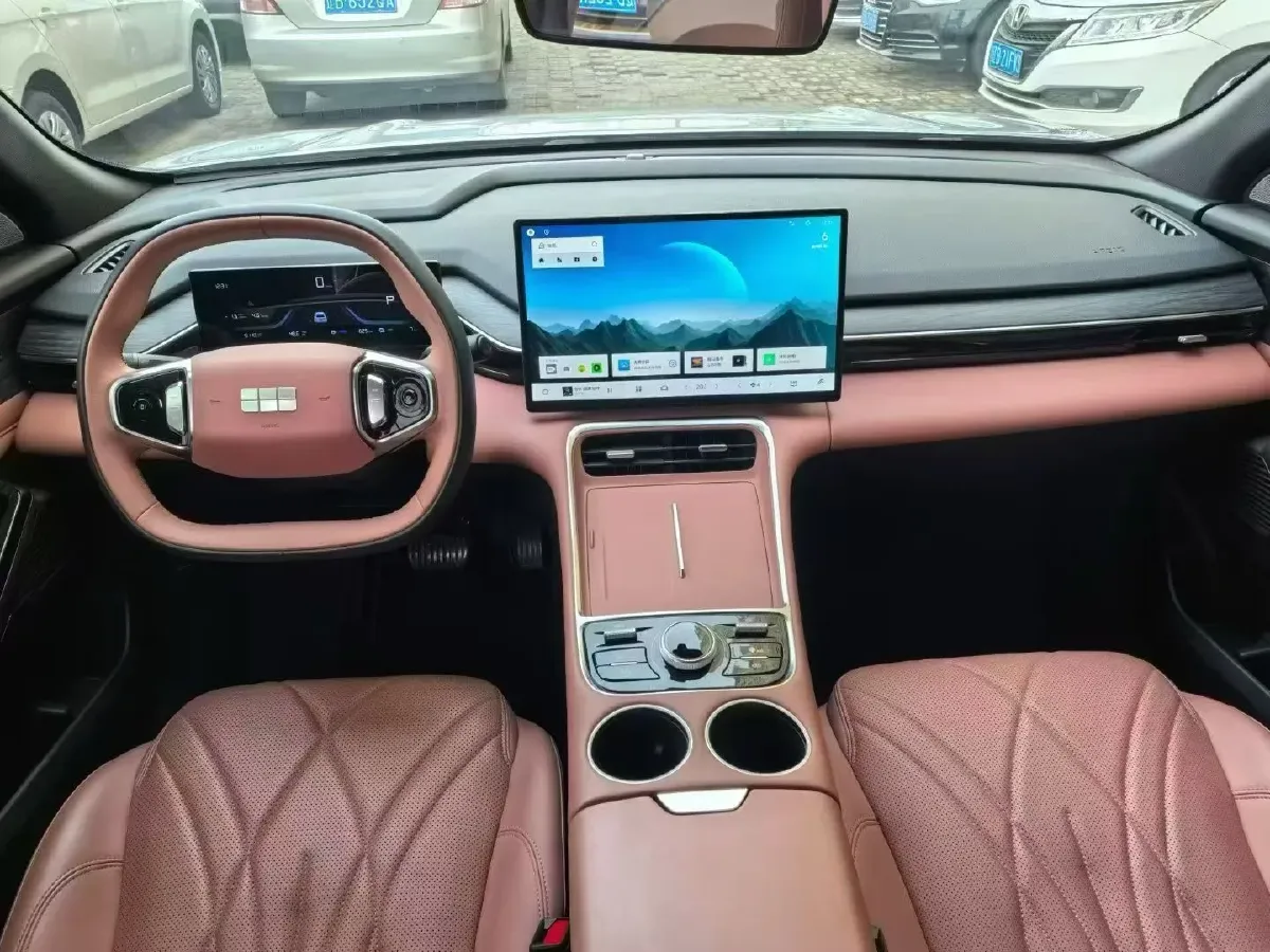 2025 Geely Galaxy L6 1.5L 112HP L4 1DHT PHEV 19.09KWH,autocango,china used car exporter,china ev exporter,chinese used car exporter,chinese used ev exporter