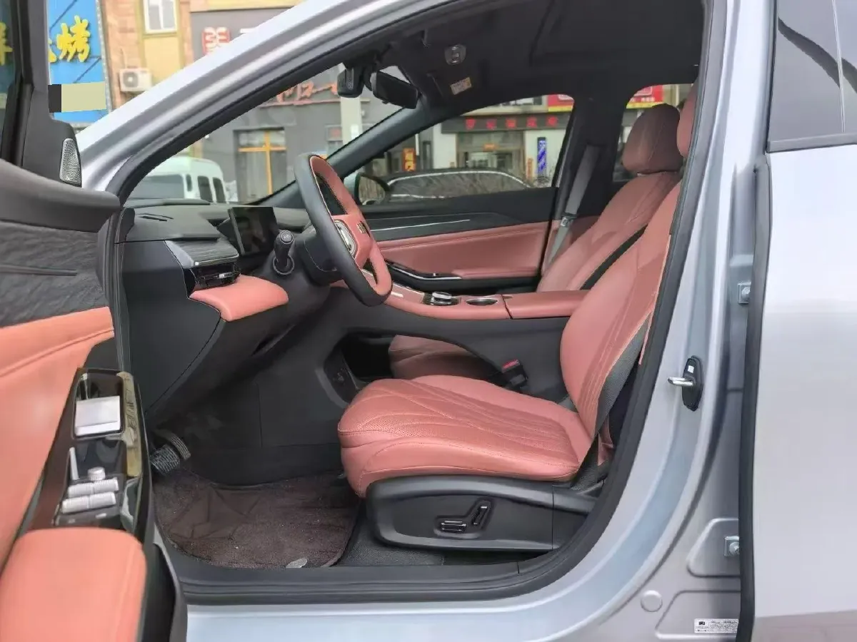 2025 Geely Galaxy L6 1.5L 112HP L4 1DHT PHEV 19.09KWH,autocango,china used car exporter,china ev exporter,chinese used car exporter,chinese used ev exporter