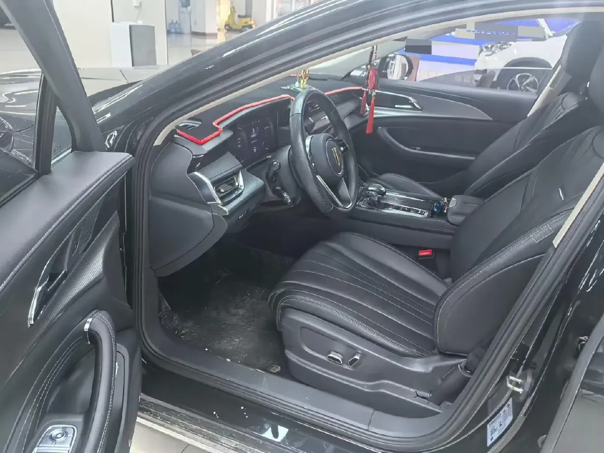 2023 HongQi H5 2.0T 224HP L4 8AT,autocango,china used car exporter,china ev exporter,chinese used car exporter,chinese used ev exporter