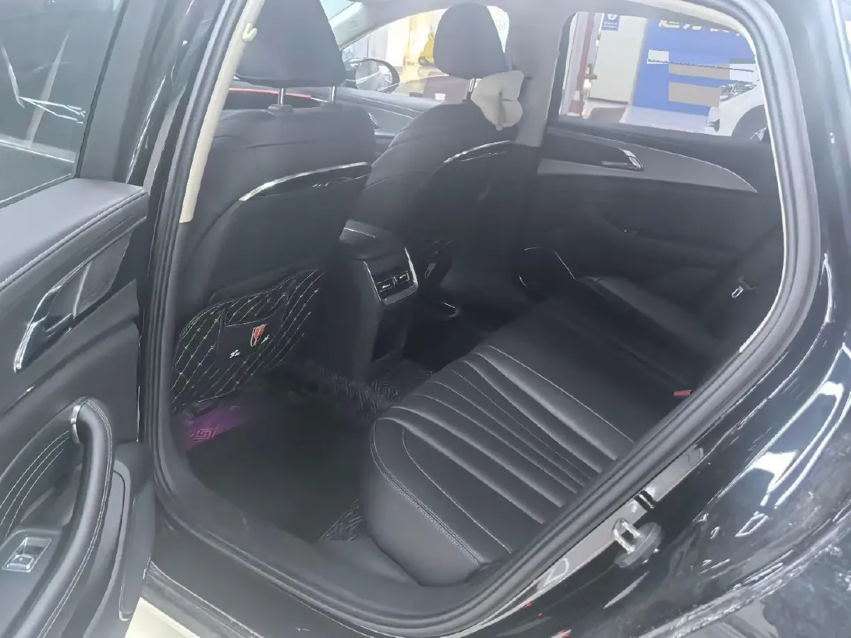 2023 HongQi H5 2.0T 224HP L4 8AT,autocango,china used car exporter,china ev exporter,chinese used car exporter,chinese used ev exporter