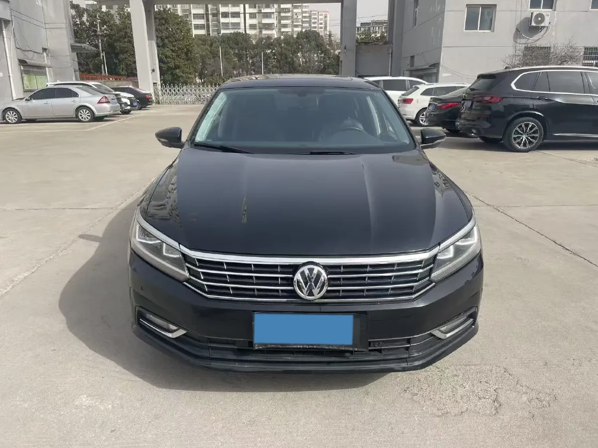 2017 Volkswagen Passat 1.8T 180HP L4 7DCT,autocango,china used car exporter,china ev exporter,chinese used car exporter,chinese used ev exporter