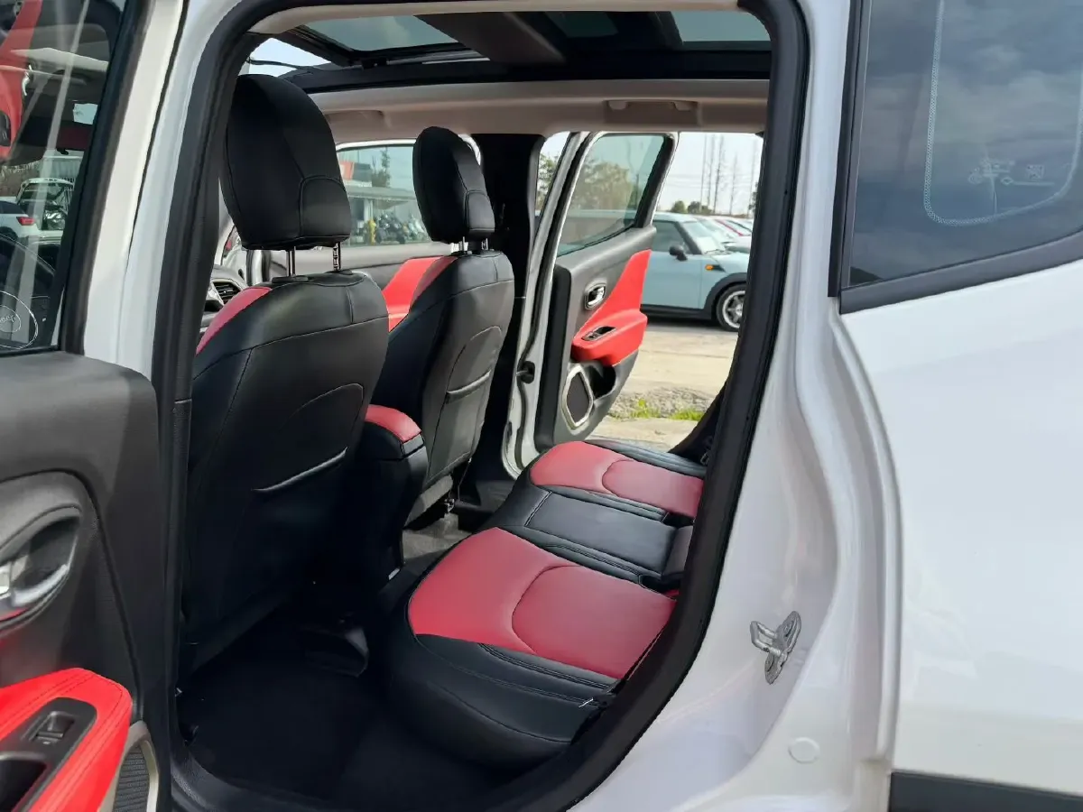 2018 Jeep Renegade 1.4T 150HP L4 7DCT,autocango,china used car exporter,china ev exporter,chinese used car exporter,chinese used ev exporter