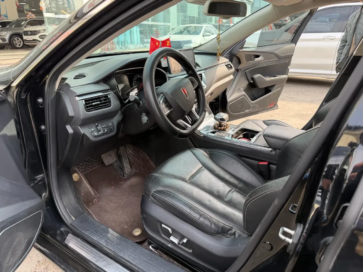 2020 HongQi H5 1.8T 197HP L4 6AT,autocango,china used car exporter,china ev exporter,chinese used car exporter,chinese used ev exporter