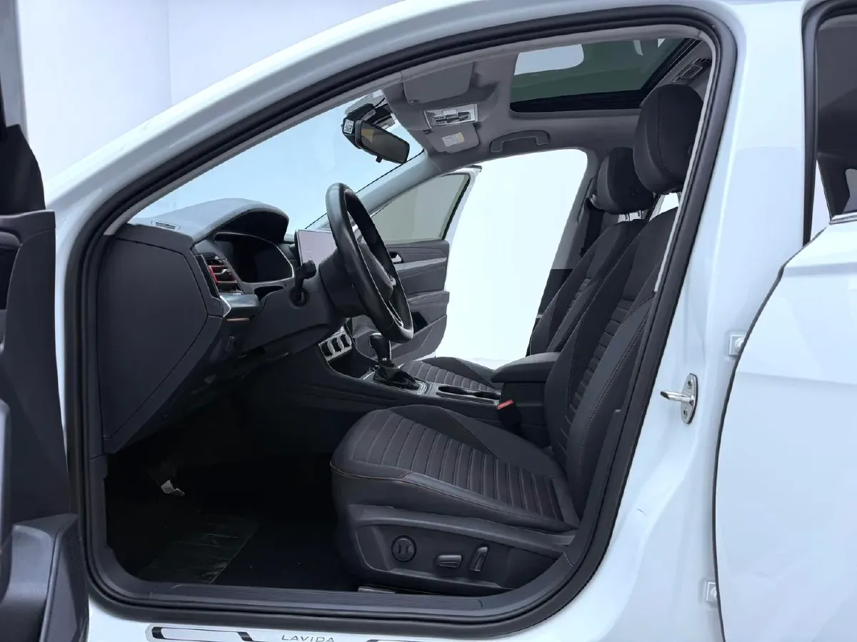 2023 Volkswagen Lavida 1.4T 150HP L4 7DCT,autocango,china used car exporter,china ev exporter,chinese used car exporter,chinese used ev exporter