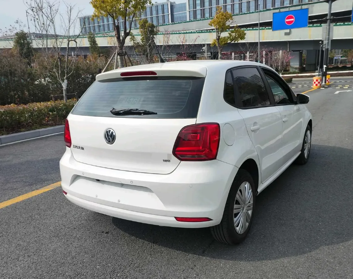 2016 Volkswagen Polo 1.6L 110HP L4 6AT,autocango,china used car exporter,china ev exporter,chinese used car exporter,chinese used ev exporter