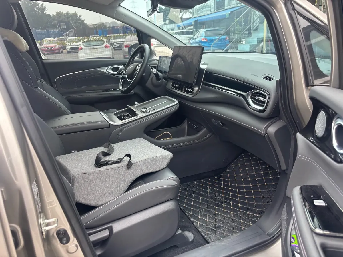 2024 BeiJing Auto EU5 Plus BEV 60.7KWH,autocango,china used car exporter,china ev exporter,chinese used car exporter,chinese used ev exporter