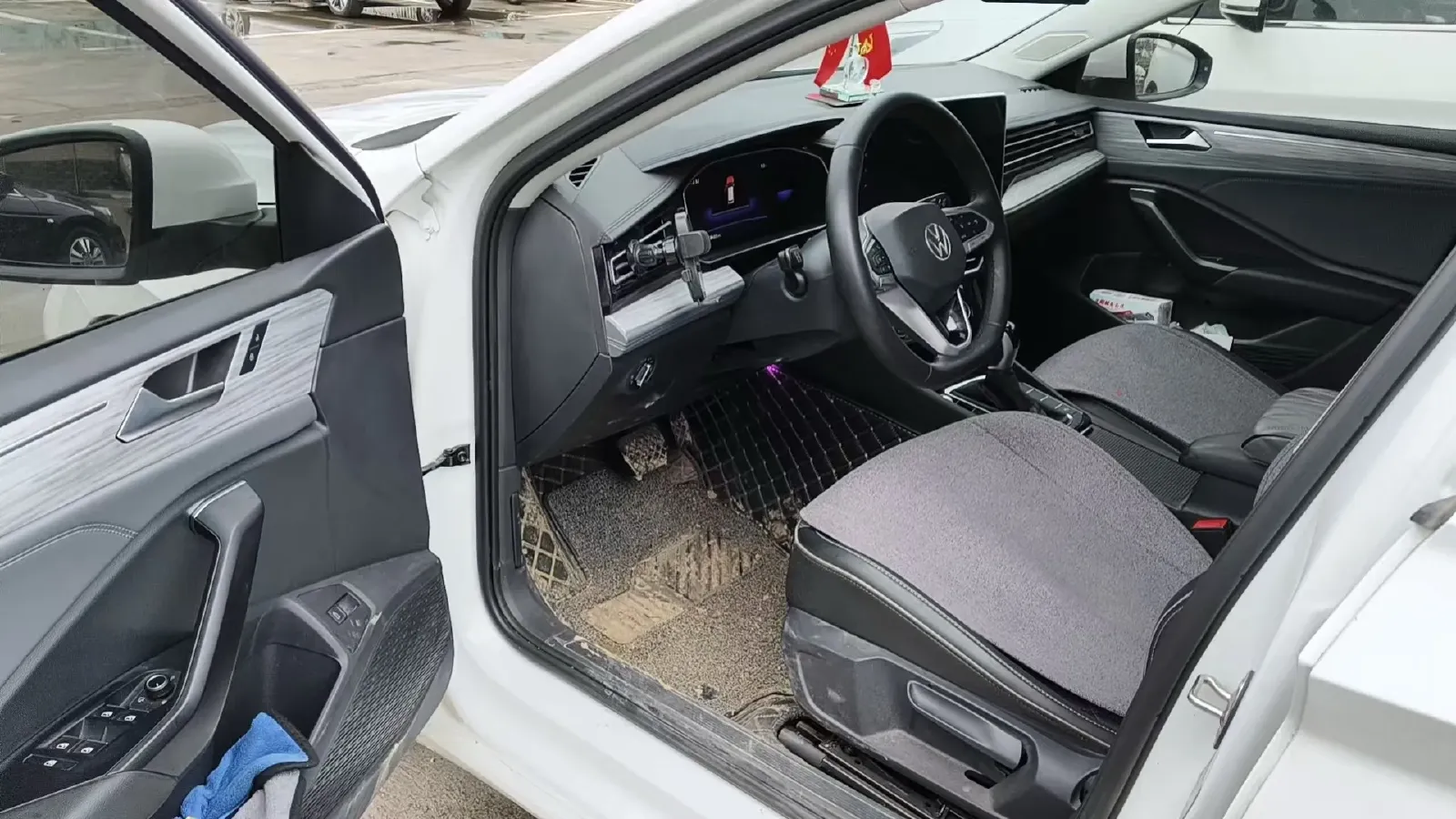 2023 Volkswagen Sagitar 1.5T 160HP L4 7DCT,autocango,china used car exporter,china ev exporter,chinese used car exporter,chinese used ev exporter