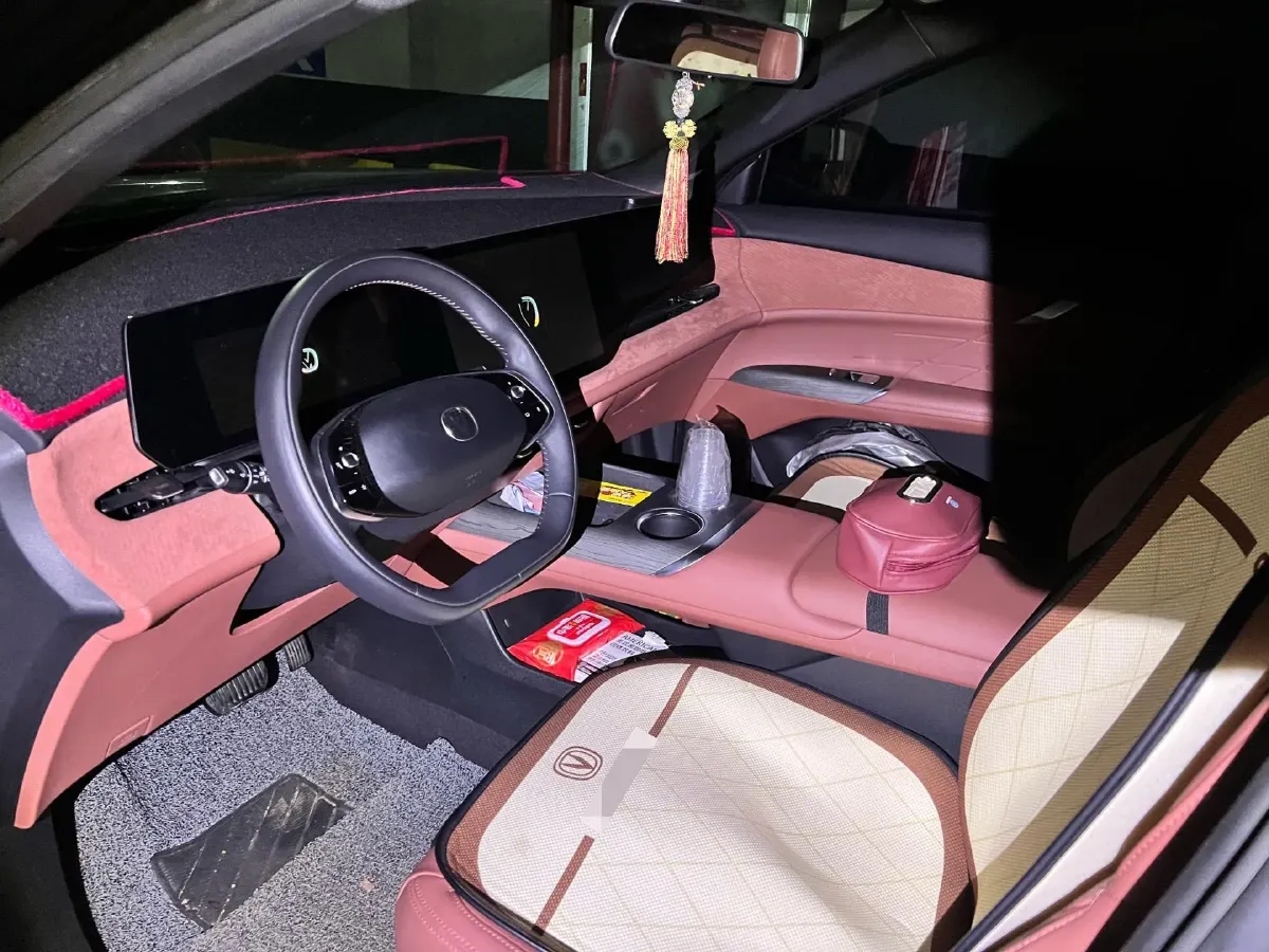 2025 ChangAn CS75 Plus 1.5T 192HP L4 8AT,autocango,china used car exporter,china ev exporter,chinese used car exporter,chinese used ev exporter