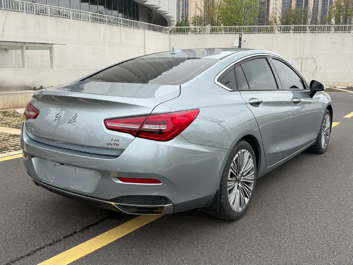 2022 HongQi H5 1.5T 169HP L4 7DCT,autocango,china used car exporter,china ev exporter,chinese used car exporter,chinese used ev exporter