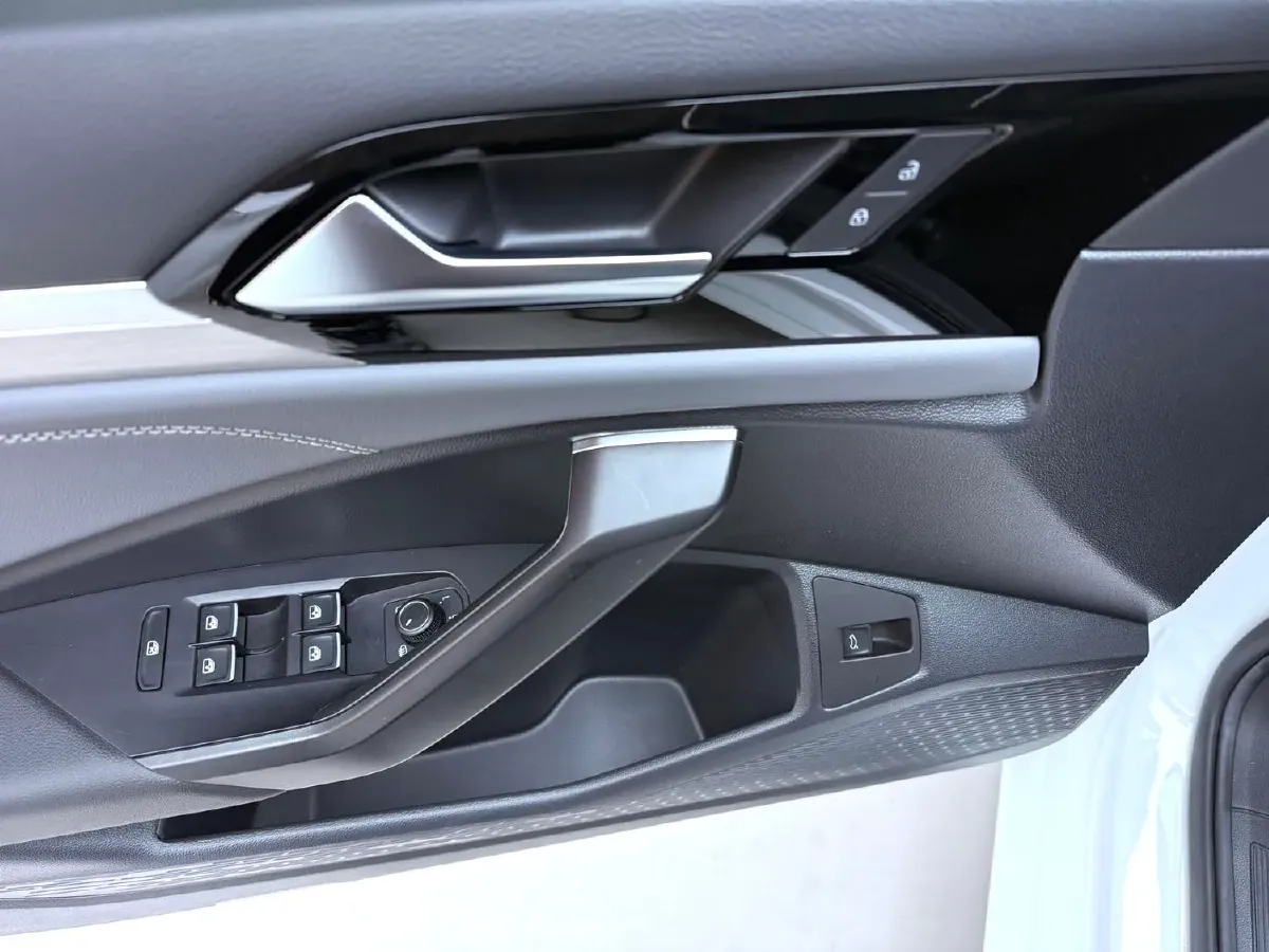 2022 Volkswagen Sagitar 1.4T 150HP L4 7DCT,autocango,china used car exporter,china ev exporter,chinese used car exporter,chinese used ev exporter