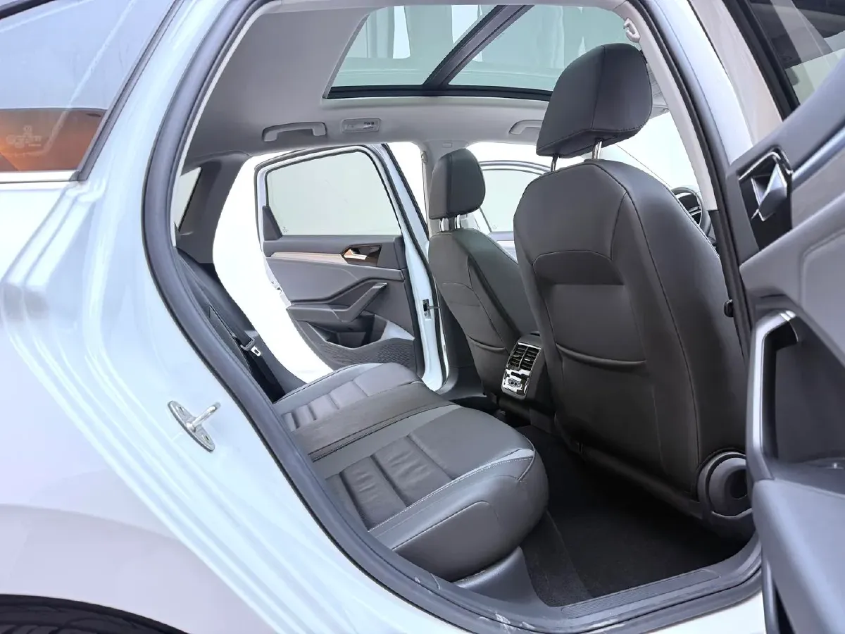 2022 Volkswagen Sagitar 1.4T 150HP L4 7DCT,autocango,china used car exporter,china ev exporter,chinese used car exporter,chinese used ev exporter