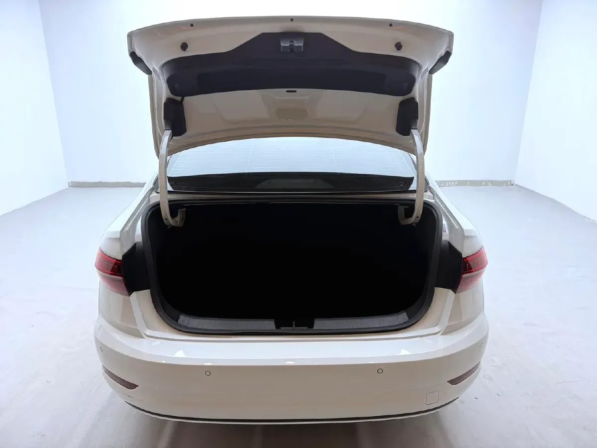 2022 Volkswagen Sagitar 1.4T 150HP L4 7DCT,autocango,china used car exporter,china ev exporter,chinese used car exporter,chinese used ev exporter