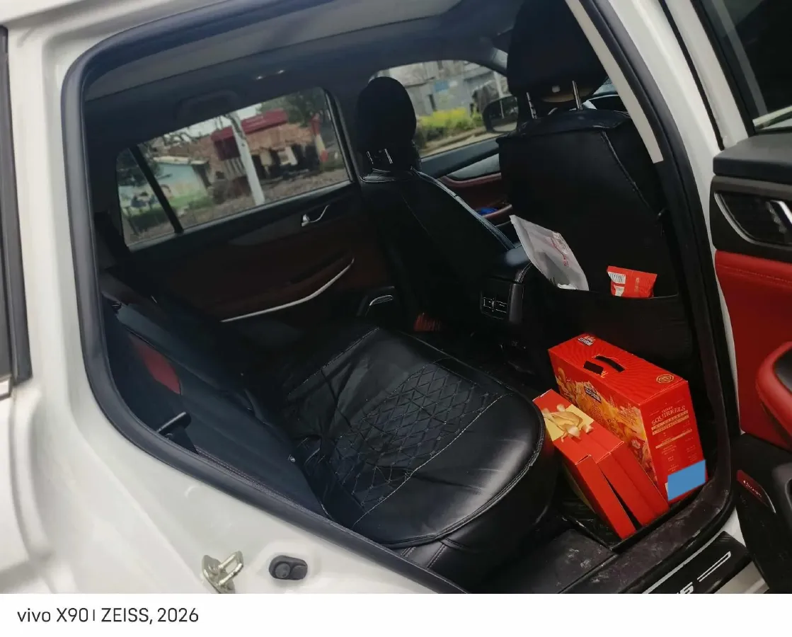 2023 ChangAn CS75 1.5T 188HP L4 7DCT,autocango,china used car exporter,china ev exporter,chinese used car exporter,chinese used ev exporter