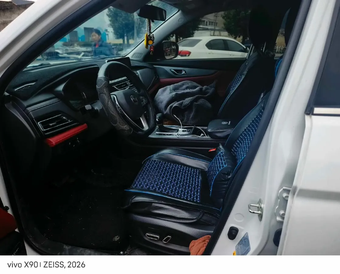 2023 ChangAn CS75 1.5T 188HP L4 7DCT,autocango,china used car exporter,china ev exporter,chinese used car exporter,chinese used ev exporter