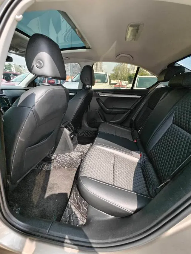 2018 Skoda Octavia 1.4T 150HP L4 7DCT,autocango,china used car exporter,china ev exporter,chinese used car exporter,chinese used ev exporter