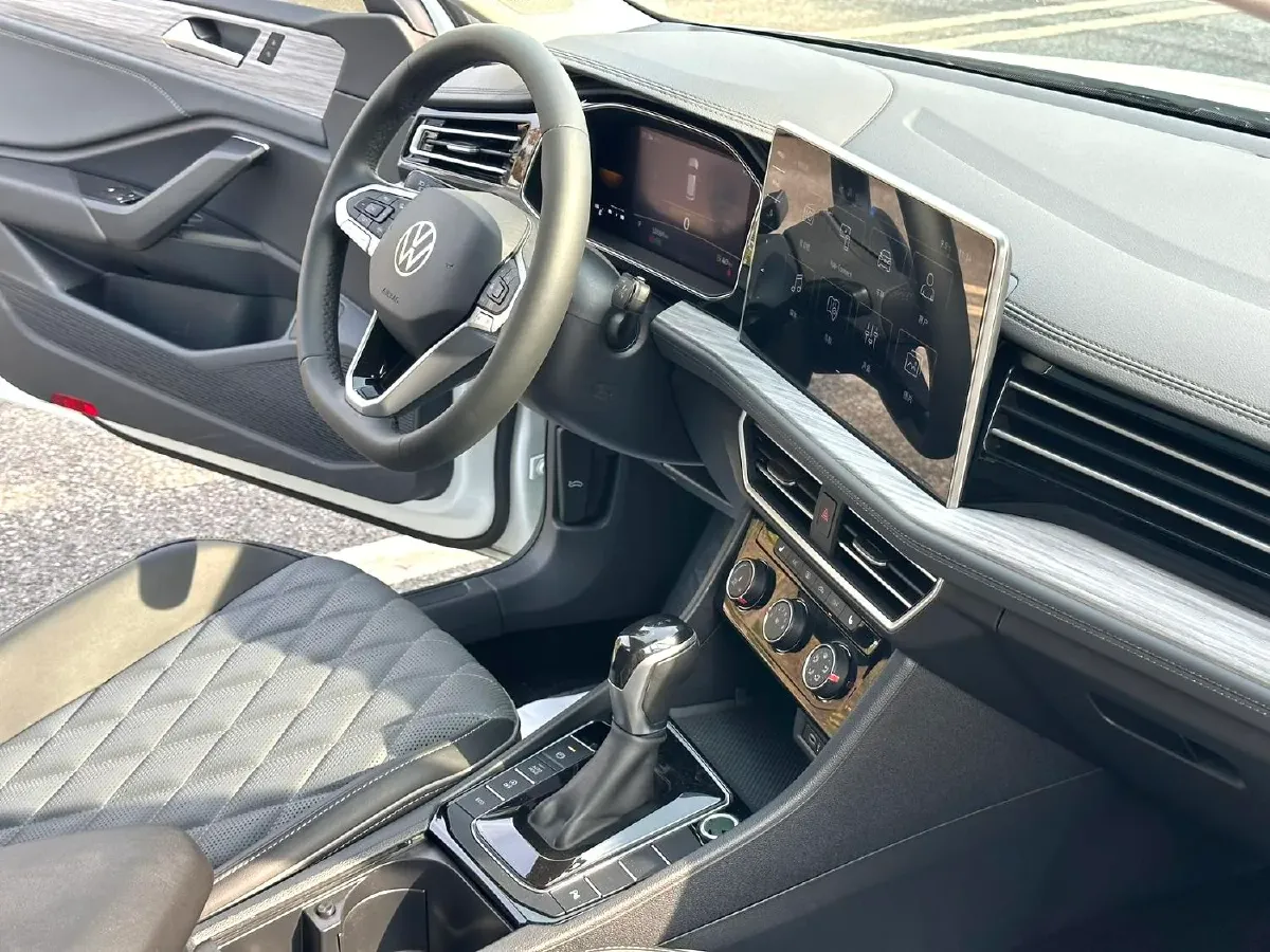 2023 Volkswagen Sagitar 1.4T 150HP L4 7DCT,autocango,china used car exporter,china ev exporter,chinese used car exporter,chinese used ev exporter