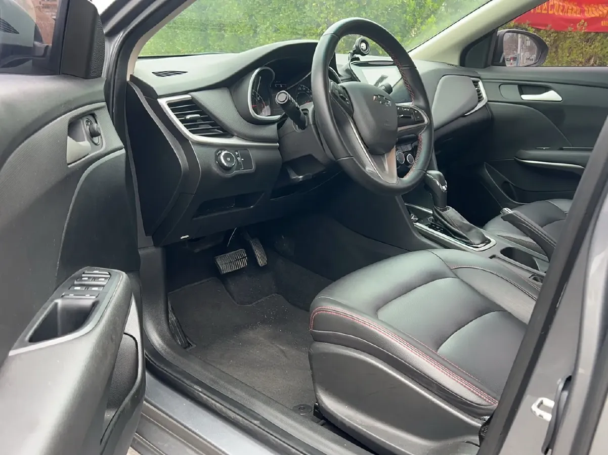 2020 Chevrolet Monza 1.0T 125HP L3 6DCT,autocango,china used car exporter,china ev exporter,chinese used car exporter,chinese used ev exporter