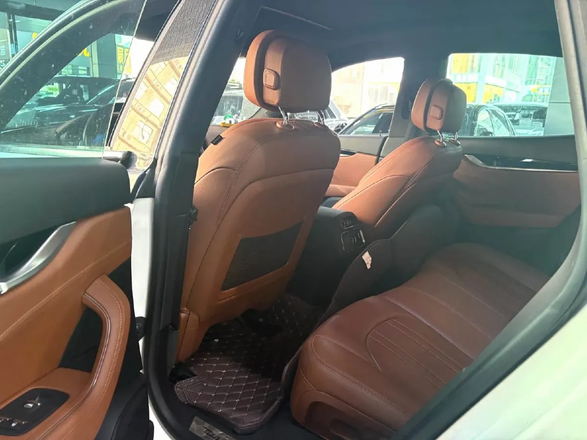 2019 Maserati Levante 3.0T 350HP V6 8AT,autocango,china used car exporter,china ev exporter,chinese used car exporter,chinese used ev exporter