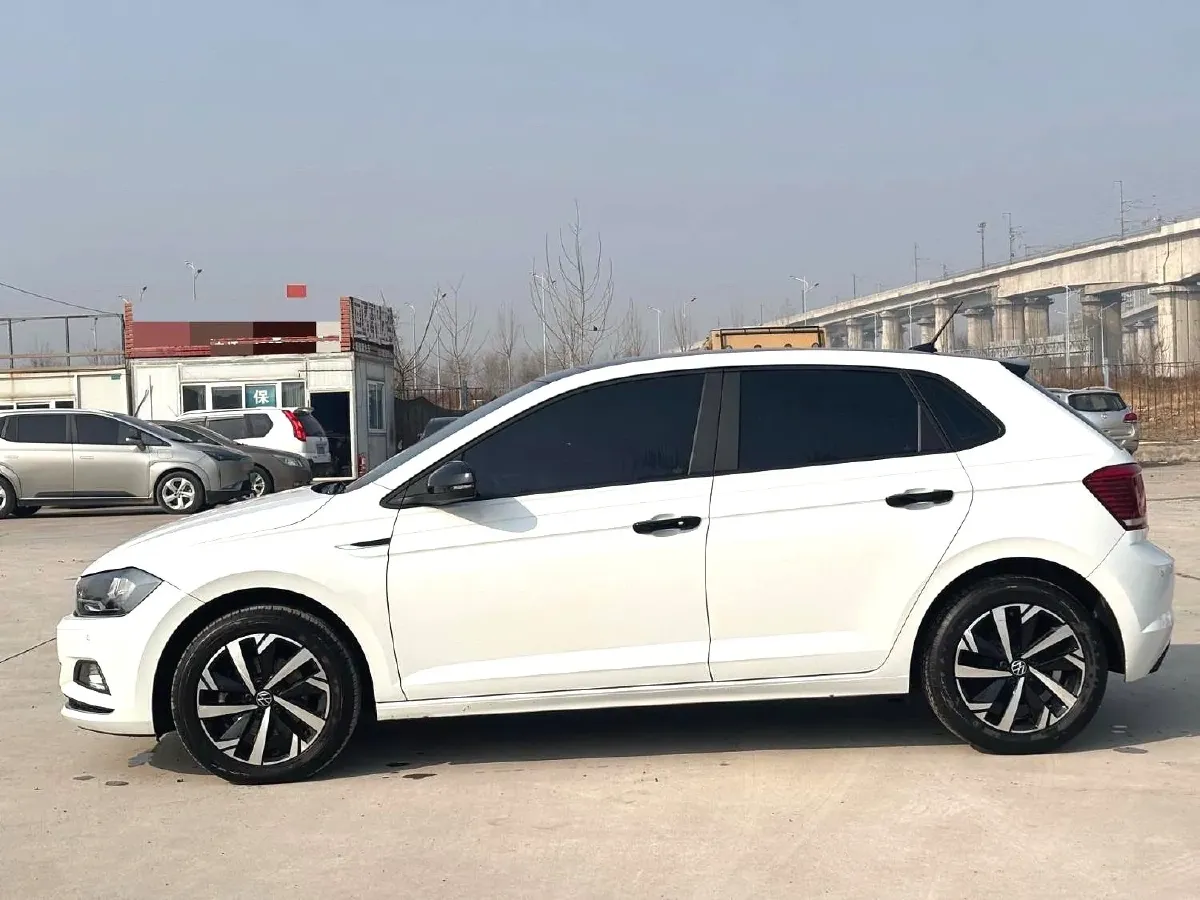 2023 Volkswagen Polo 1.5L 110HP L4 6AT,autocango,china used car exporter,china ev exporter,chinese used car exporter,chinese used ev exporter