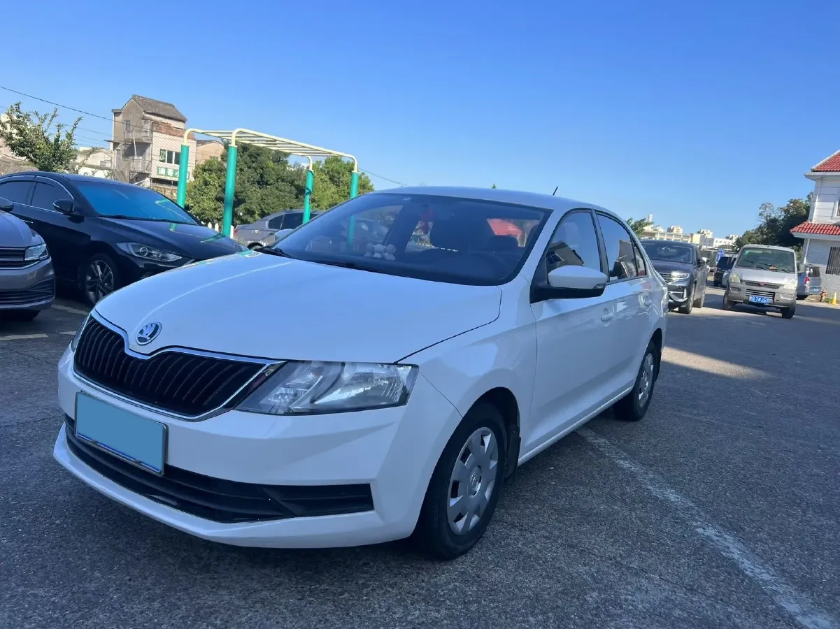 2019 Skoda Rapid Spaceback 1.5L 110HP L4 6AT,autocango,china used car exporter,china ev exporter,chinese used car exporter,chinese used ev exporter