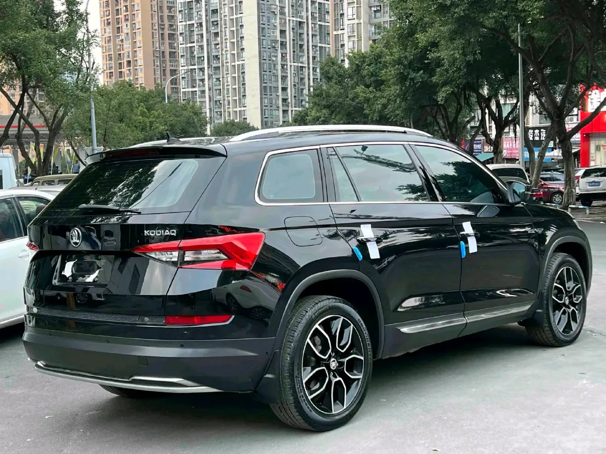 2017 Skoda Kodiak 2.0T 220HP L4 7DCT,autocango,china used car exporter,china ev exporter,chinese used car exporter,chinese used ev exporter