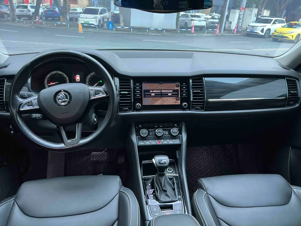 2017 Skoda Kodiak 2.0T 220HP L4 7DCT,autocango,china used car exporter,china ev exporter,chinese used car exporter,chinese used ev exporter