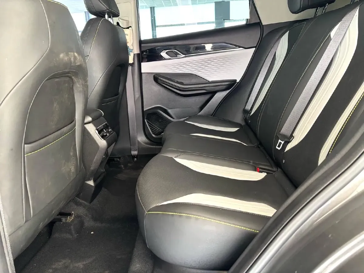 2023 Geely Coolray 1.5T 181HP L4 7DCT,autocango,china used car exporter,china ev exporter,chinese used car exporter,chinese used ev exporter