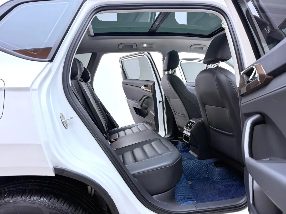 2021 Volkswagen Tharu 1.4T 150HP L4 7DCT,autocango,china used car exporter,china ev exporter,chinese used car exporter,chinese used ev exporter