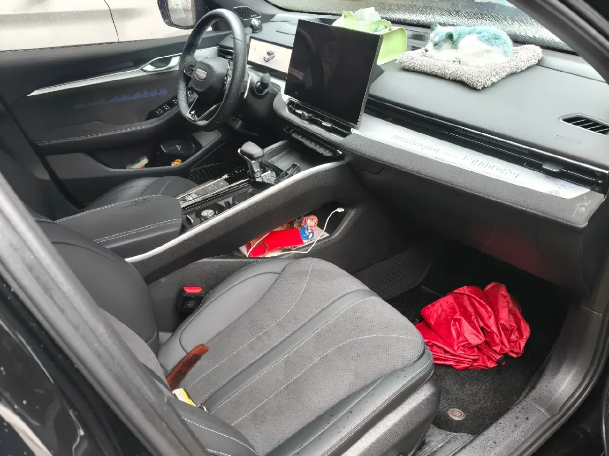 2025 Geely Preface 2.0T 238HP L4 8AT,autocango,china used car exporter,china ev exporter,chinese used car exporter,chinese used ev exporter