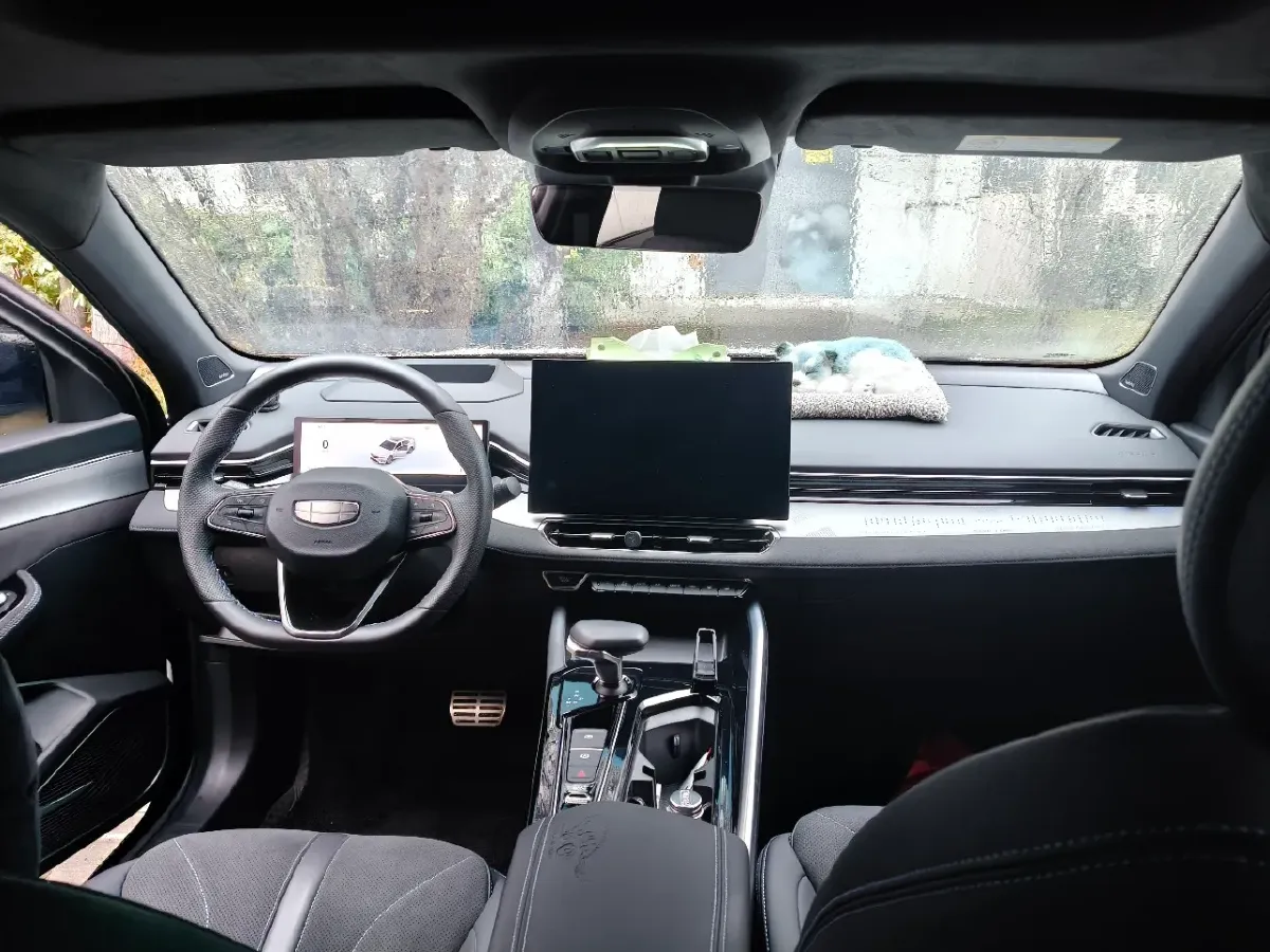 2025 Geely Preface 2.0T 238HP L4 8AT,autocango,china used car exporter,china ev exporter,chinese used car exporter,chinese used ev exporter