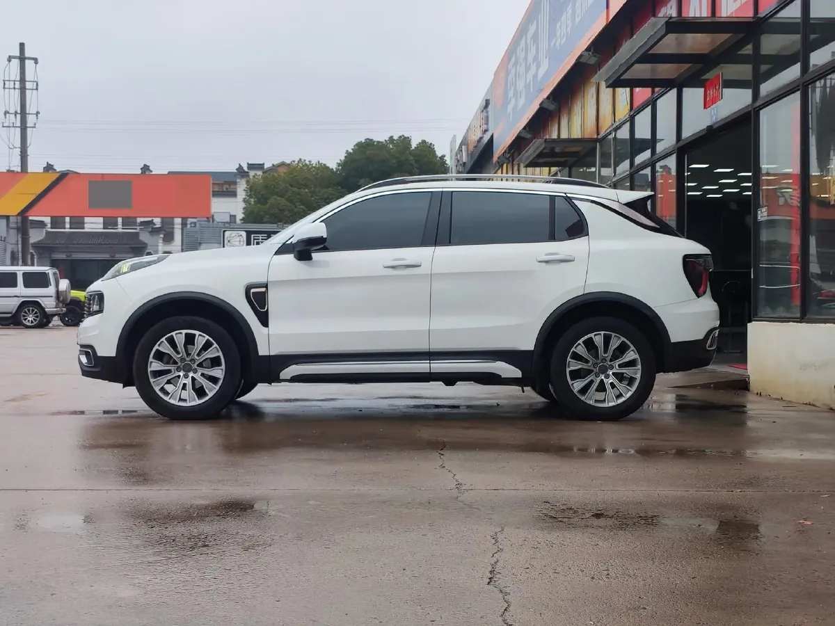 2017 Zotye SR9 2.0T 190HP L4 6DCT,autocango,china used car exporter,china ev exporter,chinese used car exporter,chinese used ev exporter