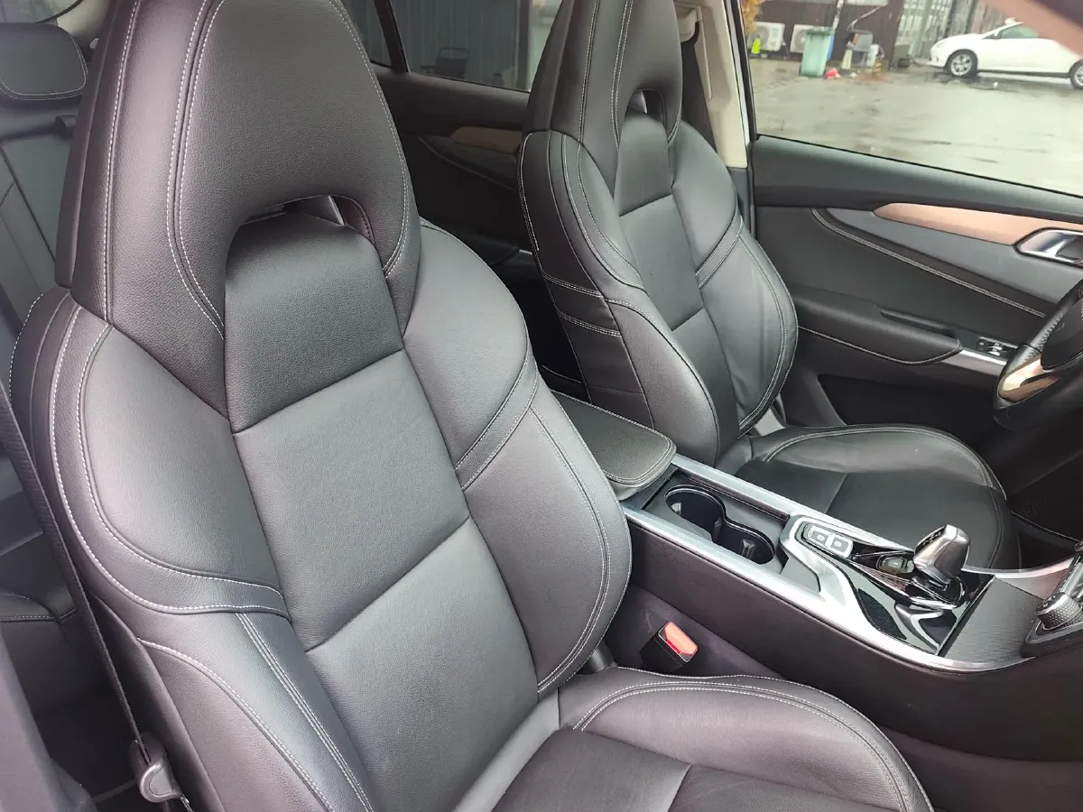 2017 Zotye SR9 2.0T 190HP L4 6DCT,autocango,china used car exporter,china ev exporter,chinese used car exporter,chinese used ev exporter