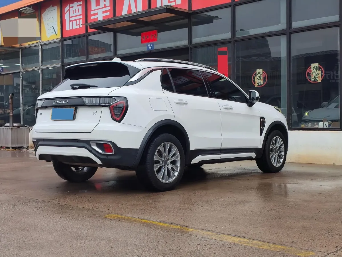 2017 Zotye SR9 2.0T 190HP L4 6DCT,autocango,china used car exporter,china ev exporter,chinese used car exporter,chinese used ev exporter