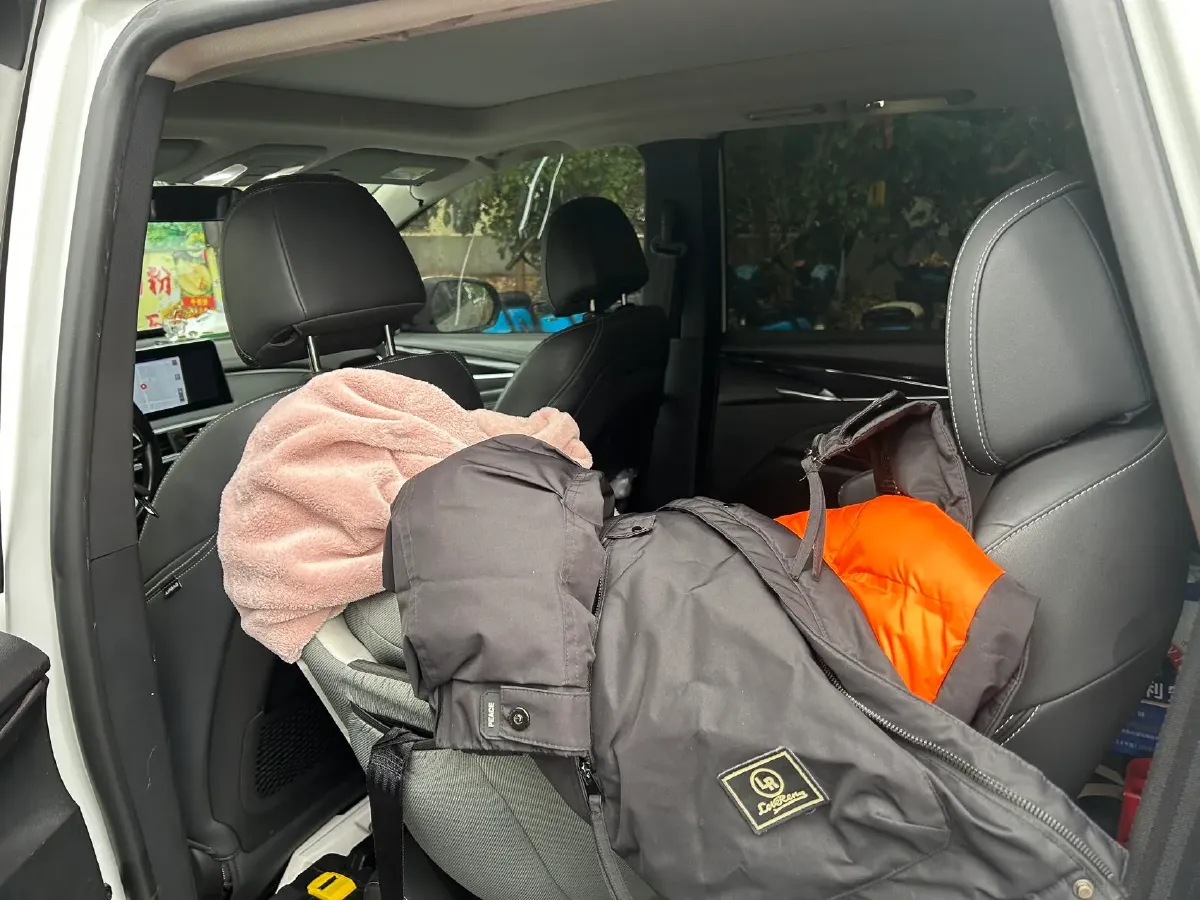 2019 MAXUS G50 1.5T 169HP L4 7DCT,autocango,china used car exporter,china ev exporter,chinese used car exporter,chinese used ev exporter