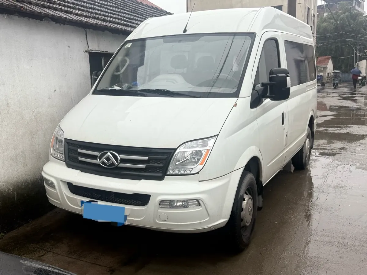 2021 MAXUS XinTu V80 2.0T 139HP L4 6MT,autocango,china used car exporter,china ev exporter,chinese used car exporter,chinese used ev exporter