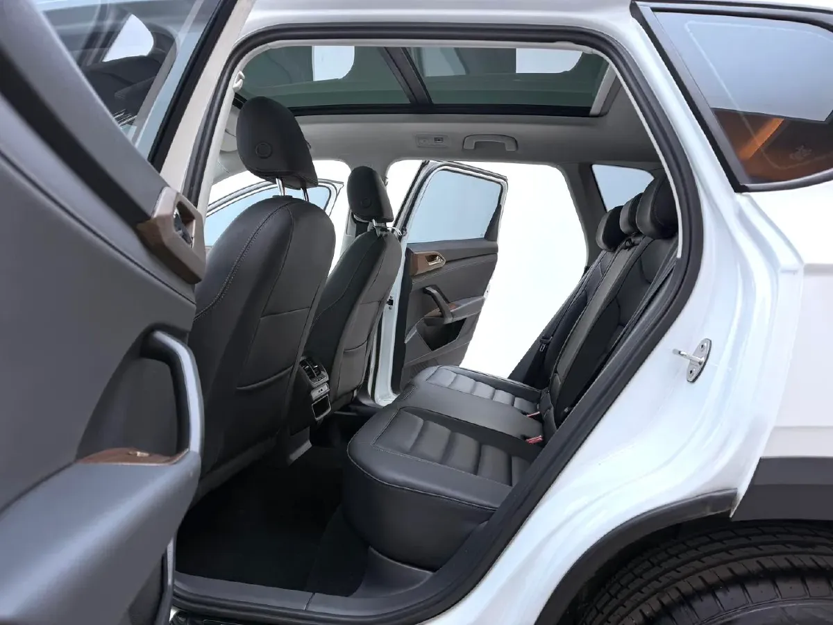 2021 Volkswagen Tharu 1.4T 150HP L4 7DCT,autocango,china used car exporter,china ev exporter,chinese used car exporter,chinese used ev exporter