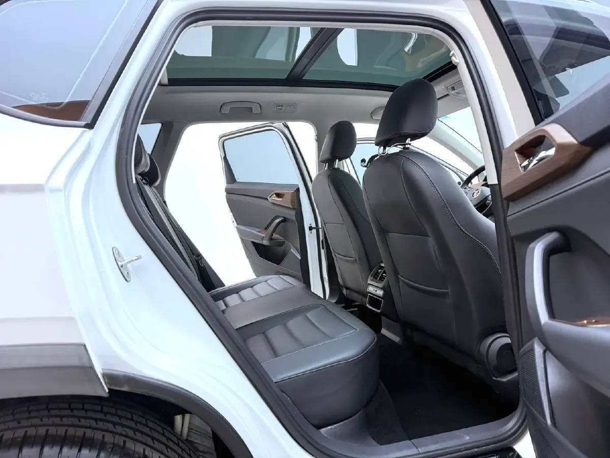 2021 Volkswagen Tharu 1.4T 150HP L4 7DCT,autocango,china used car exporter,china ev exporter,chinese used car exporter,chinese used ev exporter