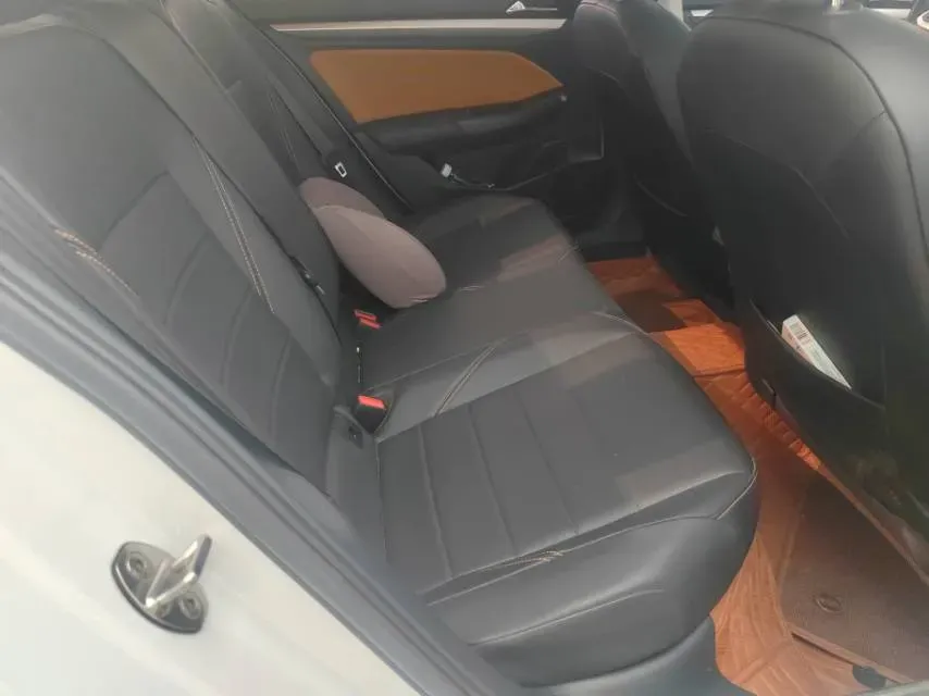 2023 Volkswagen Bora 1.2T 116HP L4 7DCT,autocango,china used car exporter,china ev exporter,chinese used car exporter,chinese used ev exporter