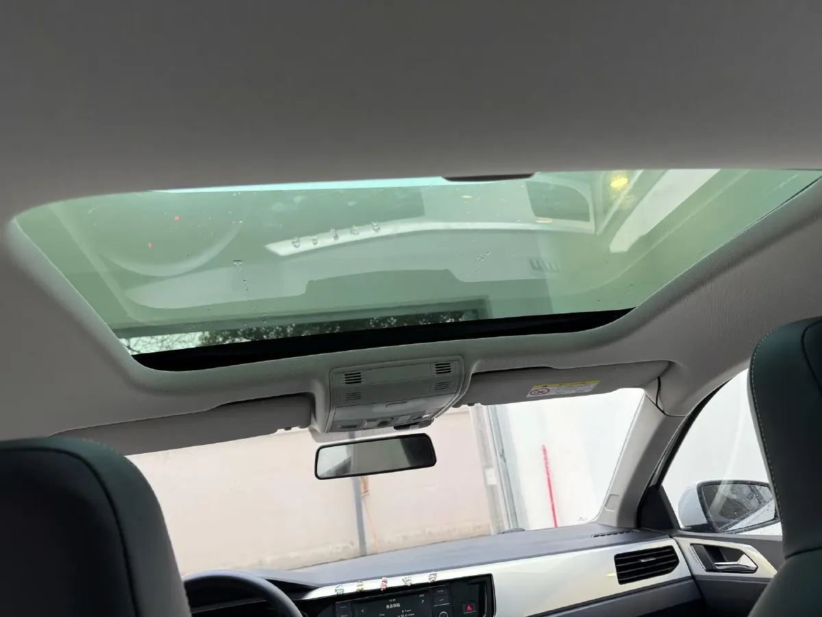 2019 Volkswagen Polo 1.5L 113HP L4 6AT,autocango,china used car exporter,china ev exporter,chinese used car exporter,chinese used ev exporter