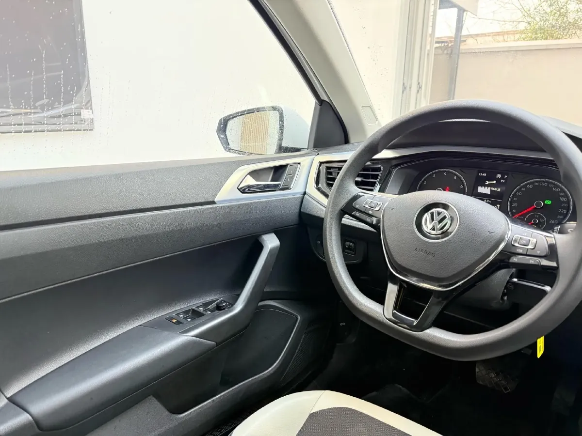 2019 Volkswagen Polo 1.5L 113HP L4 6AT,autocango,china used car exporter,china ev exporter,chinese used car exporter,chinese used ev exporter