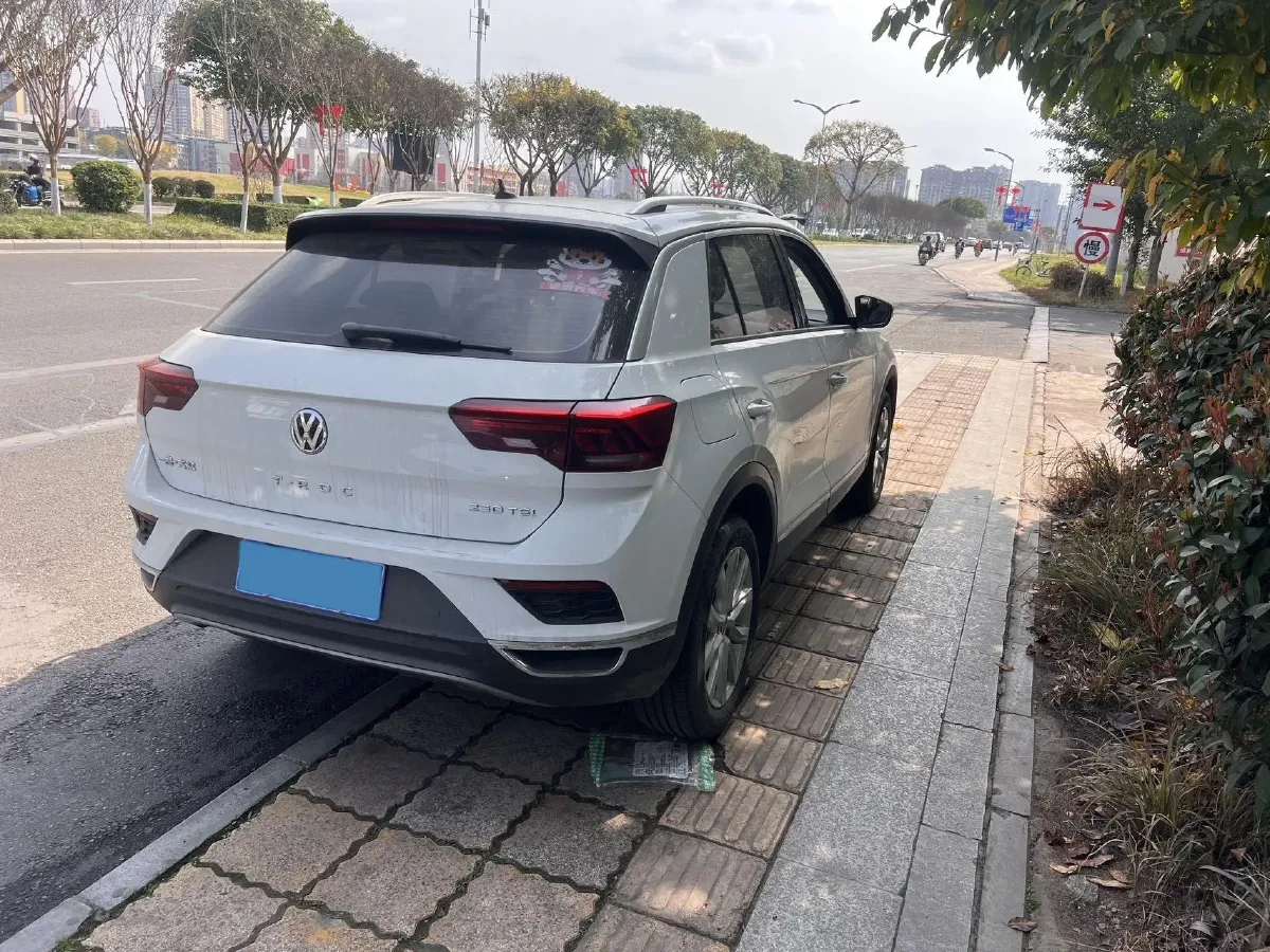 2019 Volkswagen T-Roc 1.4T 131HP L4 7DCT,autocango,china used car exporter,china ev exporter,chinese used car exporter,chinese used ev exporter