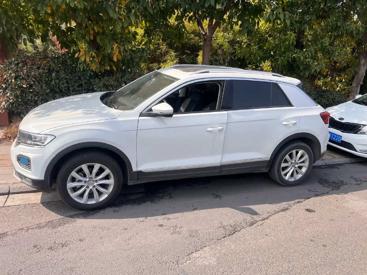 2019 Volkswagen T-Roc 1.4T 131HP L4 7DCT,autocango,china used car exporter,china ev exporter,chinese used car exporter,chinese used ev exporter