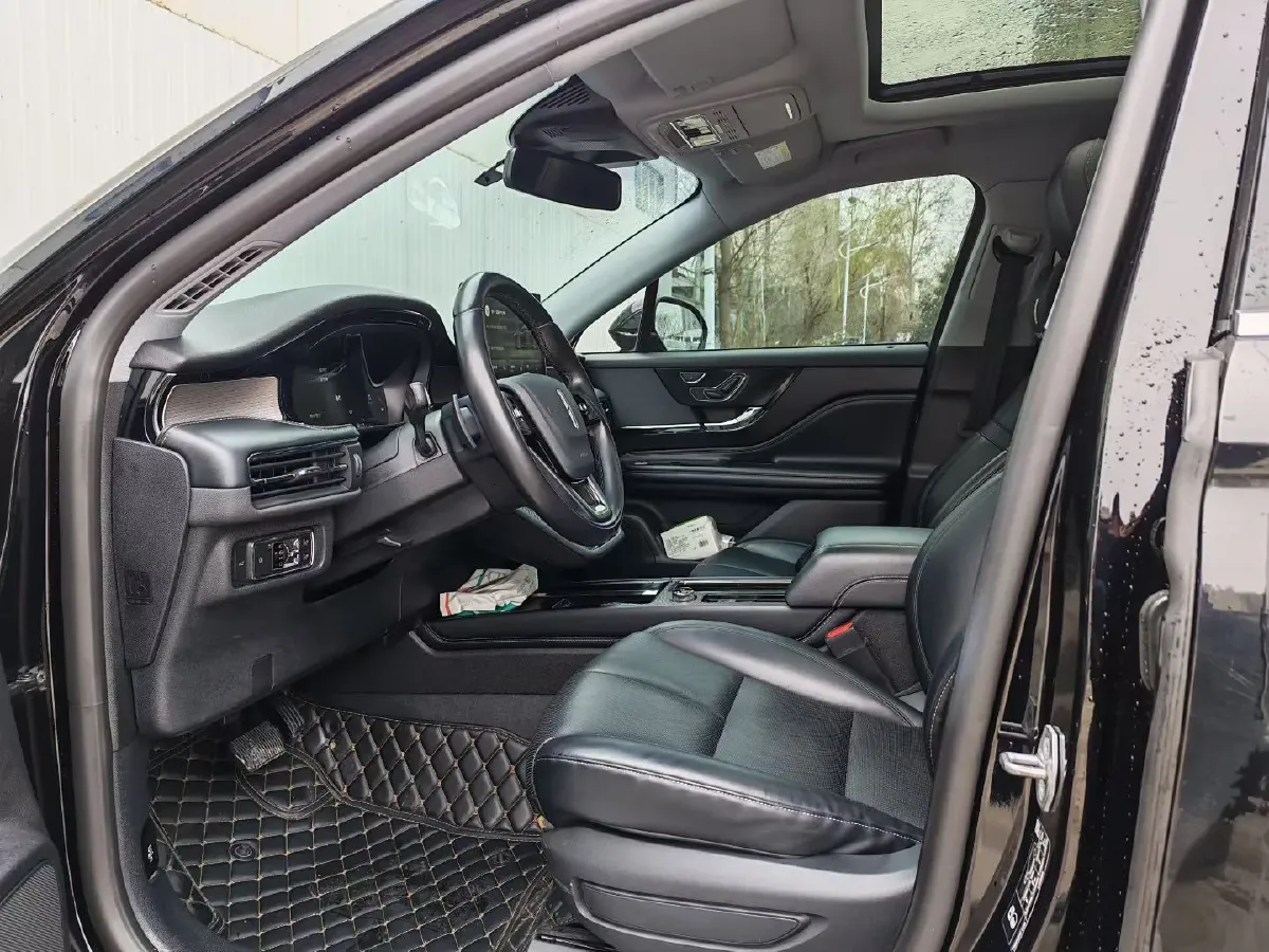 2022 Lincoln Corsair 2.0T 245HP L4 8AT,autocango,china used car exporter,china ev exporter,chinese used car exporter,chinese used ev exporter