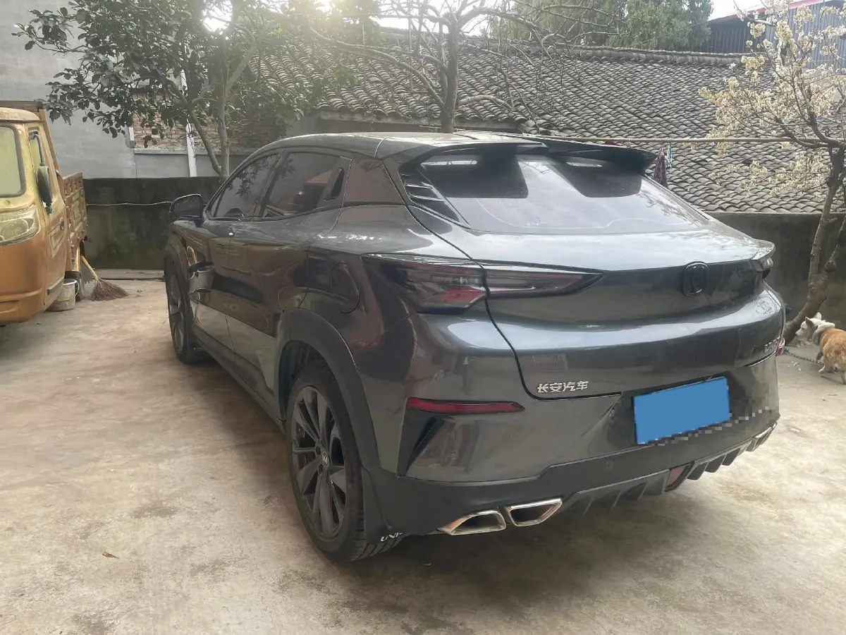 2020 ChangAn UNI-T 1.5T 180HP L4 7DCT,autocango,china used car exporter,china ev exporter,chinese used car exporter,chinese used ev exporter