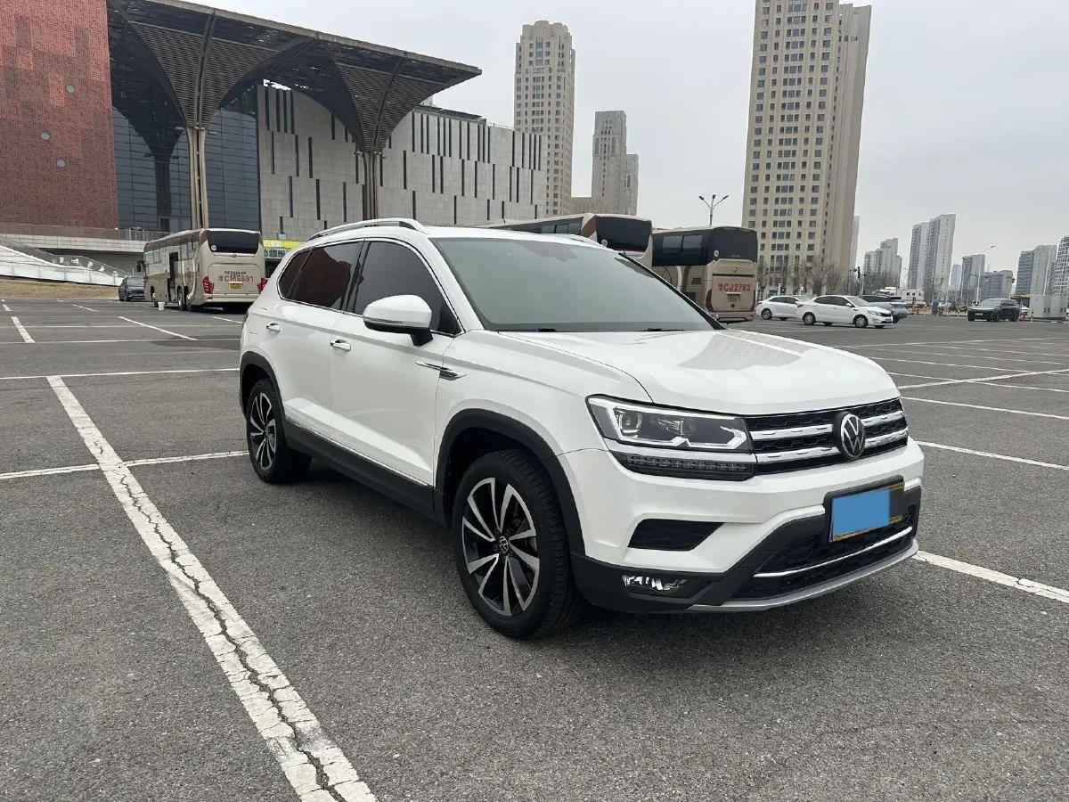 2021 Volkswagen Tharu 2.0T 186HP L4 7DCT,autocango,china used car exporter,china ev exporter,chinese used car exporter,chinese used ev exporter