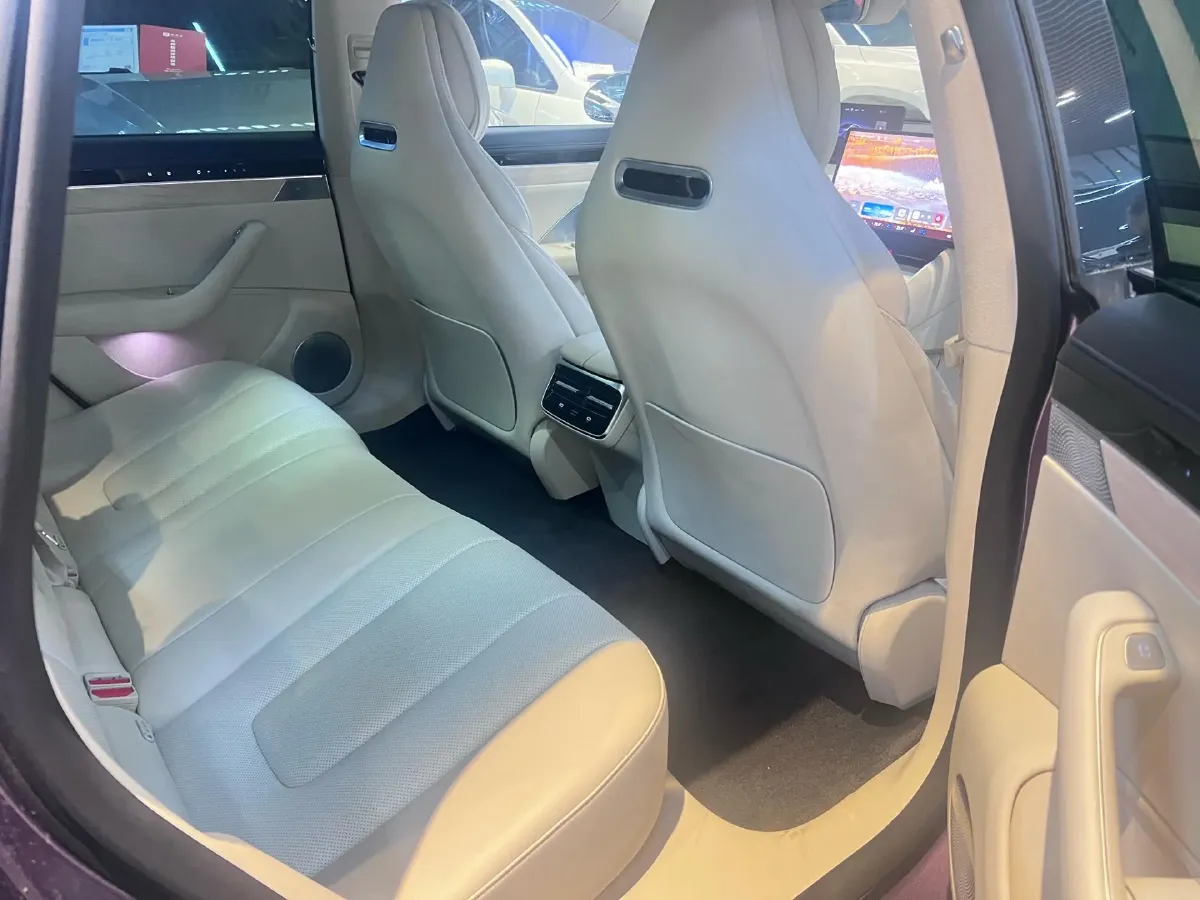 2024 Luxeed S7 BEV 100KWH,autocango,china used car exporter,china ev exporter,chinese used car exporter,chinese used ev exporter