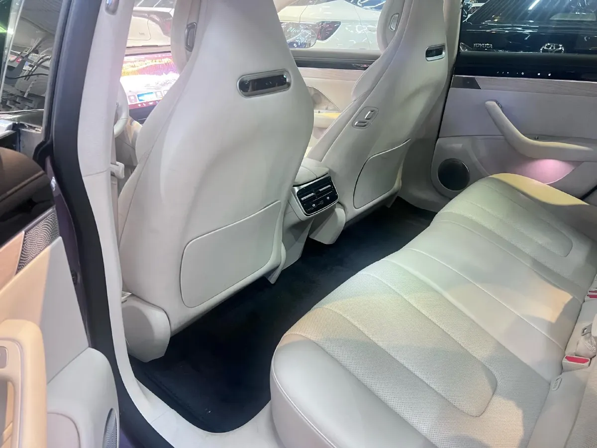 2024 Luxeed S7 BEV 100KWH,autocango,china used car exporter,china ev exporter,chinese used car exporter,chinese used ev exporter