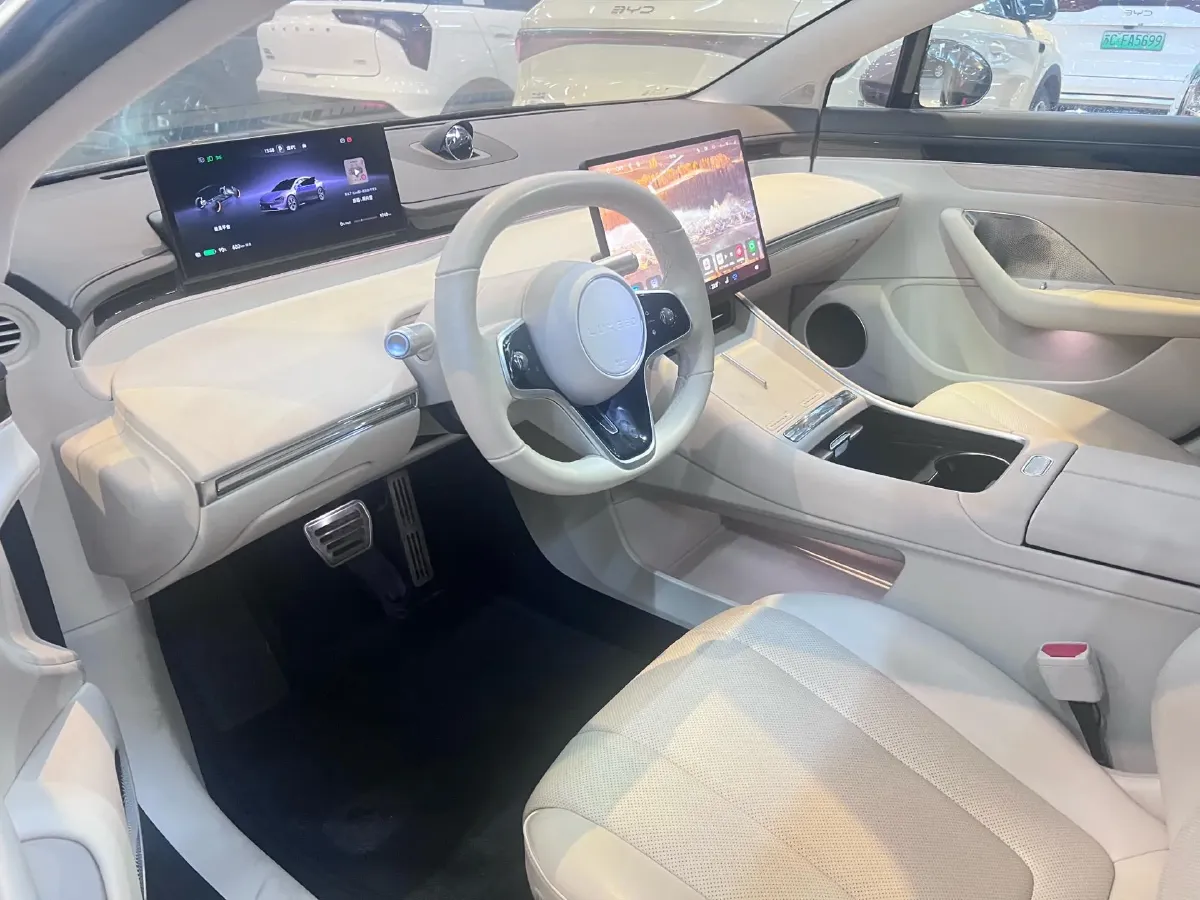 2024 Luxeed S7 BEV 100KWH,autocango,china used car exporter,china ev exporter,chinese used car exporter,chinese used ev exporter